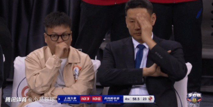 被男人狂揉吃奶胸60分钟
